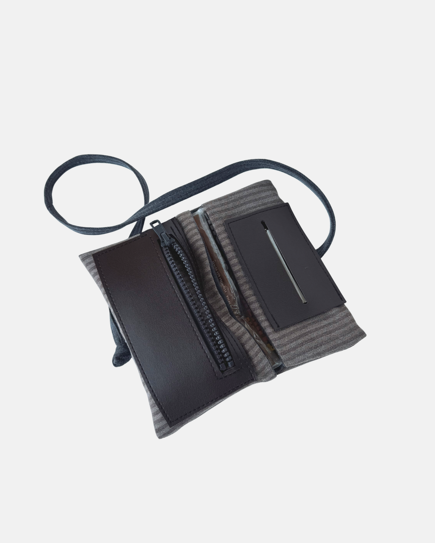 Tobacco pouch