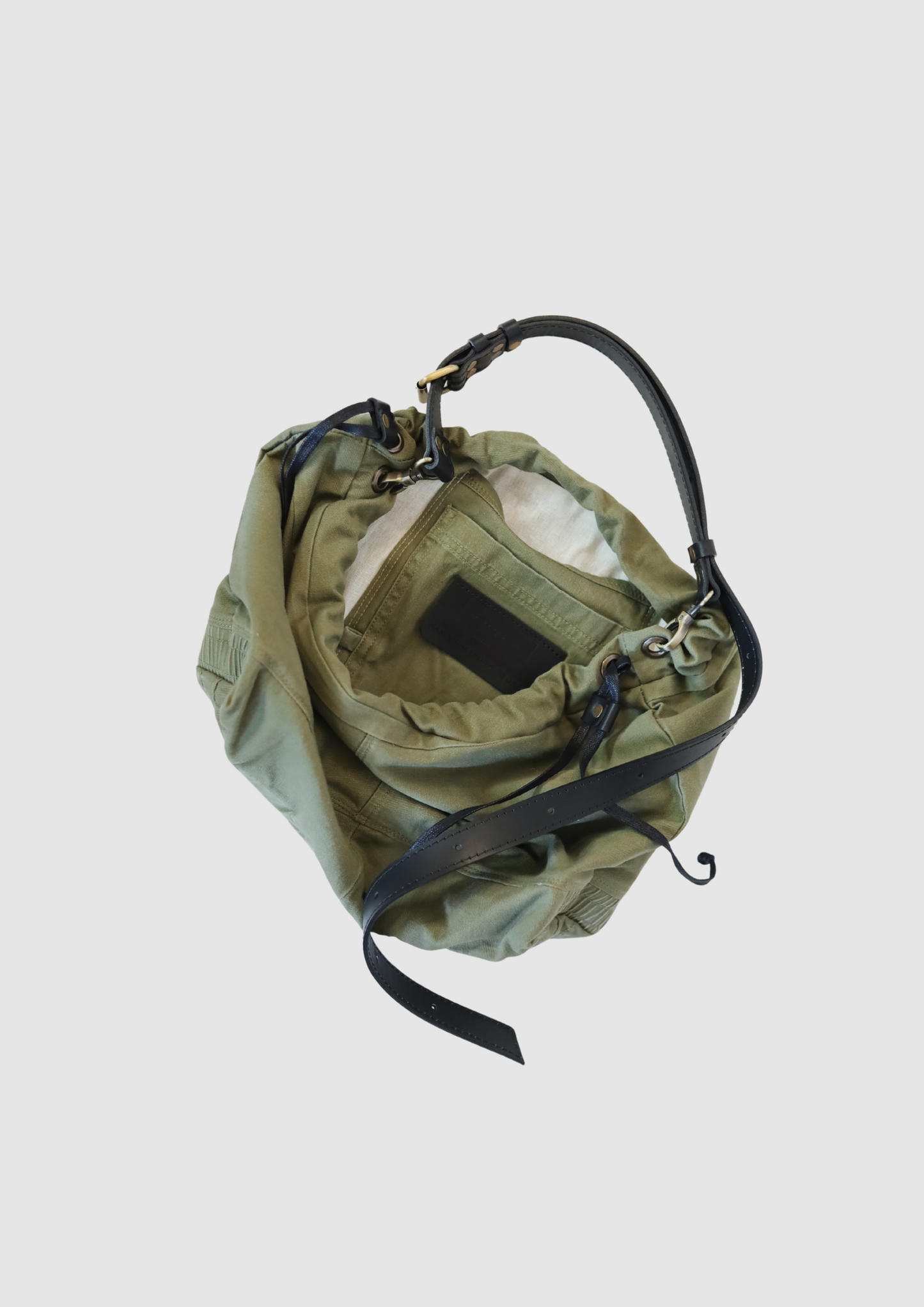 Eco-friendly upcycled bag made from repurposed materials – sustainable handmade tote with unique design. Perfect for everyday use, zero-waste fashion accessory